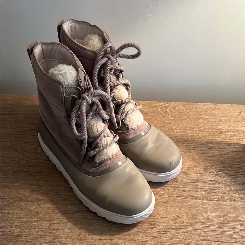 Sorel Tan Winter Rain Boots with Fleece Lining